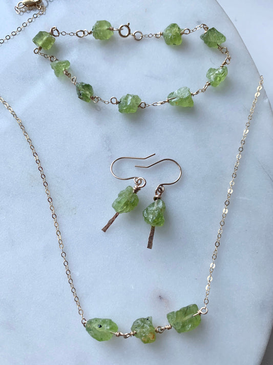 Set of Raw Peridot jewelry with Three Stone Pendant Necklace, Bracelet and Drop Earrings, 14k Gold Filled Handmade Gem Gift Set for Women